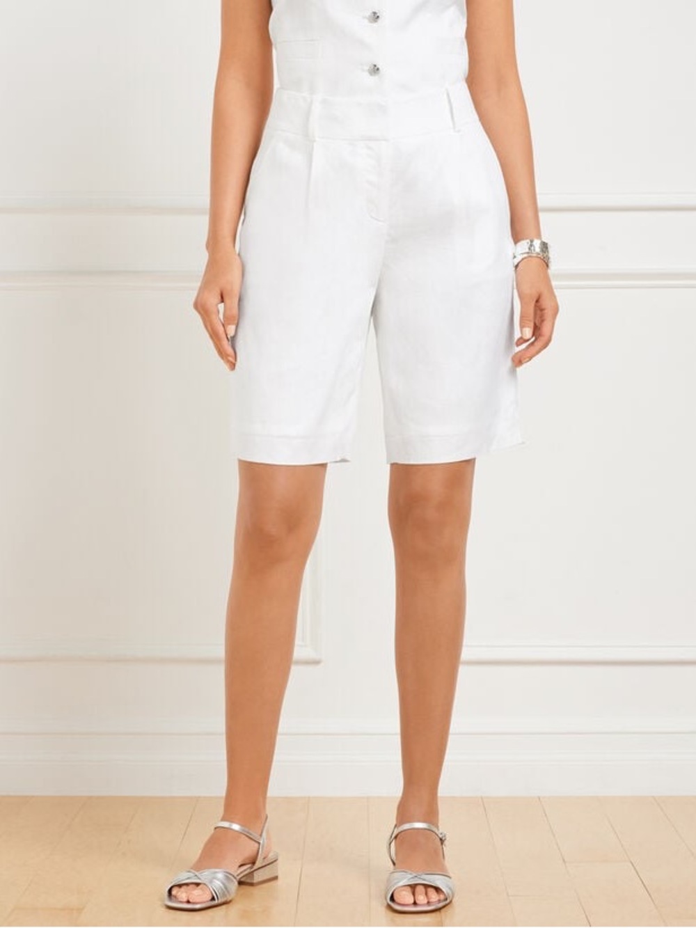 Talbots White Linen Bermuda Women’s Shorts Sz 8 Coastal Old Money Preppy NWT